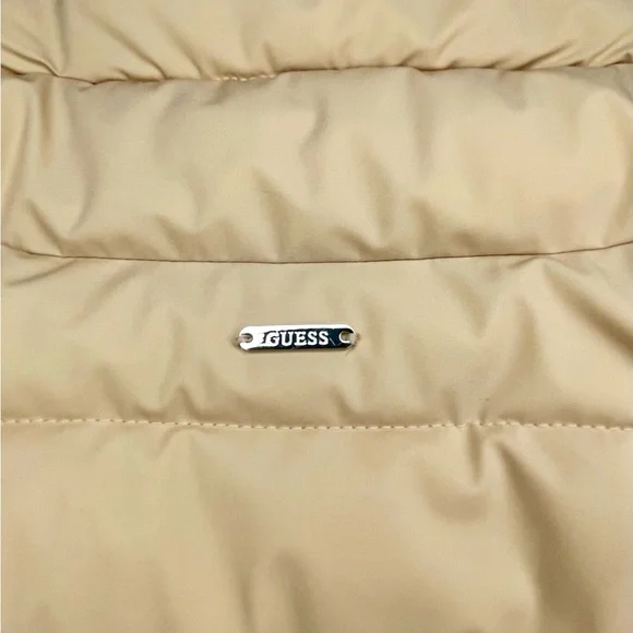 Guess Women's blush pink puffer coat. - Picture 6 of 8